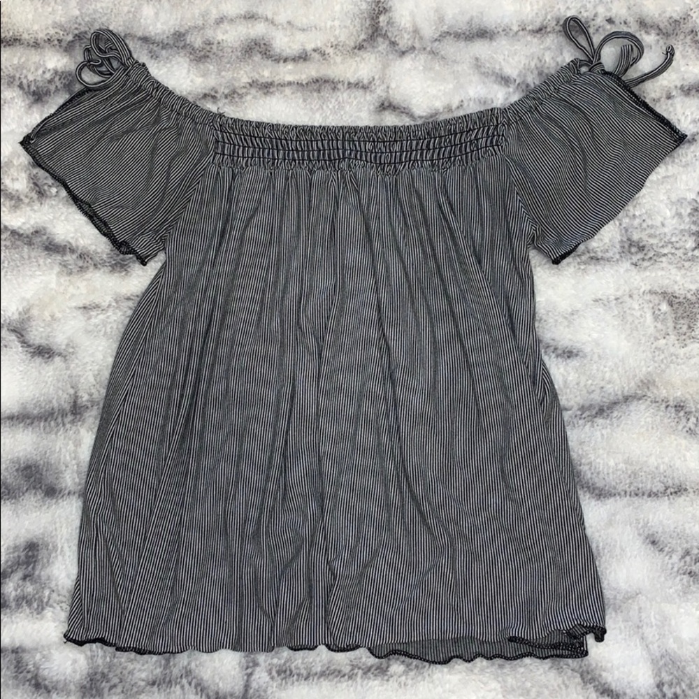 american eagle off the shoulder top